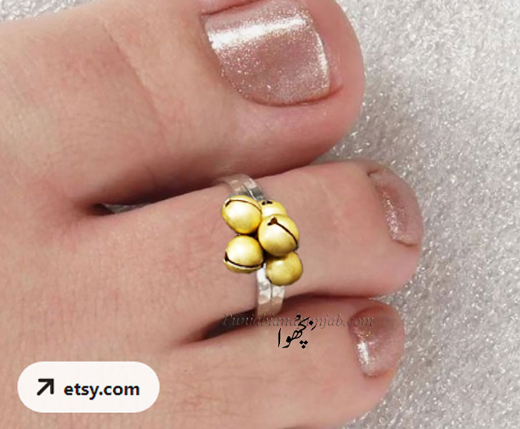 بچھوا,bichhua,bichhooa,bichua,ਬਿਛੂਆ,,Traditional Ornaments of Punjab,Jewellery,jewelry,zaiwar,زیور, ,گہنا,بُھوکھن,النکار,ٹُوم,ٹومب,ٹونب چھلا,Traditional Ornaments of Punjab,, 